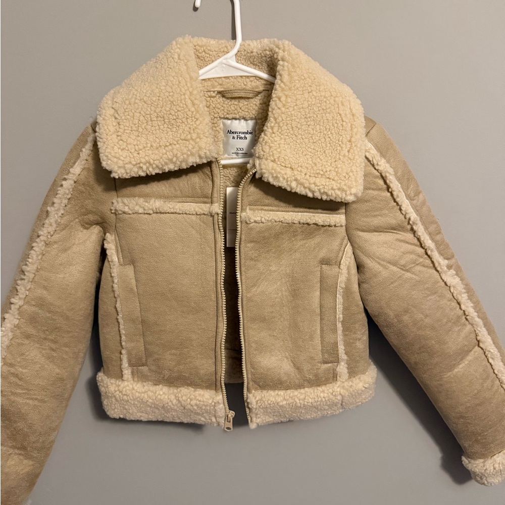 Abercrombie & Fitch Beige Sherpa Jacket